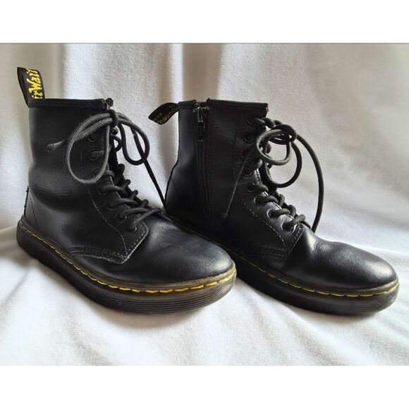 Dr. Martens I Youth Size 2 I Leather Lace Up Combat Boots AirWair I Black - Picture 3 of 11